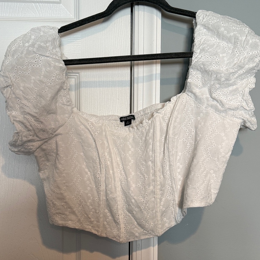 Wild Fable White Eyelet Puff Sleeve Blouse